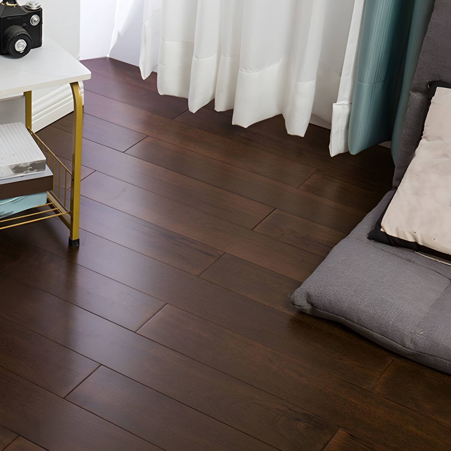 Smooth Matte Tongue and Groove Birch Hardwood Flooring (1.8cm Thickness)